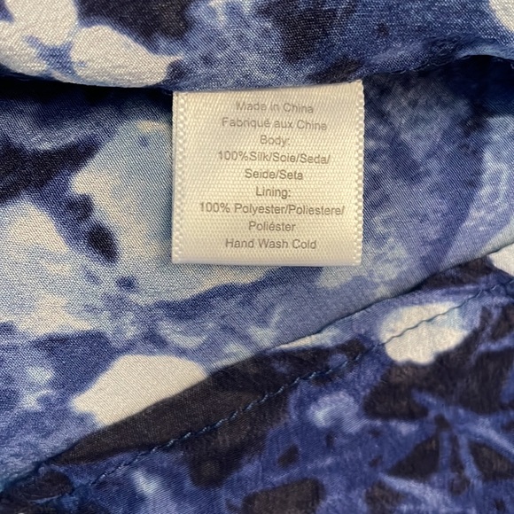 Piperlime | Silk sheath dress with ruching and front wrap design - Picture 11 of 11